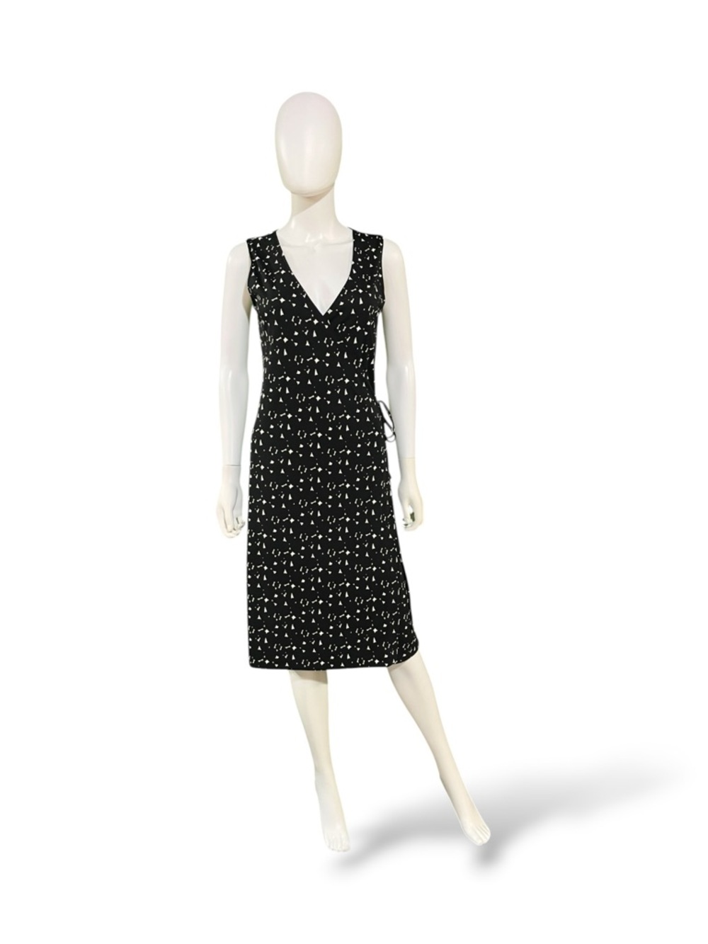 Kenneth Cole New York Black Sleeveless V-Neck Midi Wrap Dress, Medium